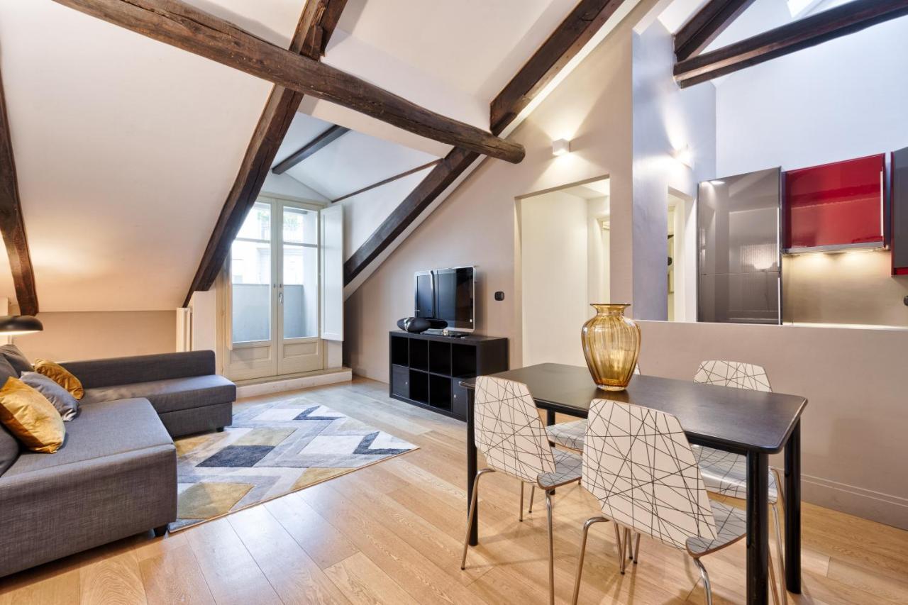 Stylish Apartment In The Heart Of Torino Екстериор снимка